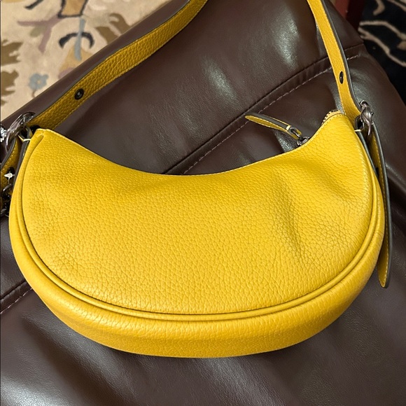 Coach Luna shoulder handbag in Flax - Picture 5 of 10